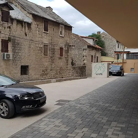 Luna 1911 Apartmán *