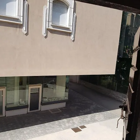 Luna 1911 Apartment